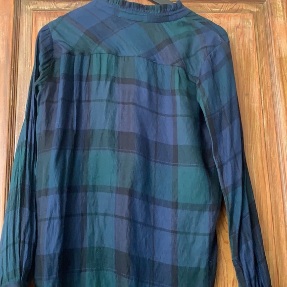 XS Black Watch Plaid Loft top - Picture 3 of 3